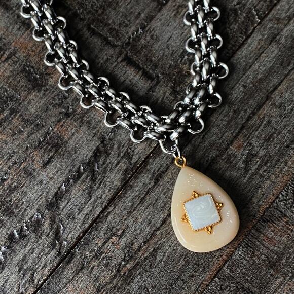 NEW Chunky Gold Green Pendant Necklace - Picture 9 of 12